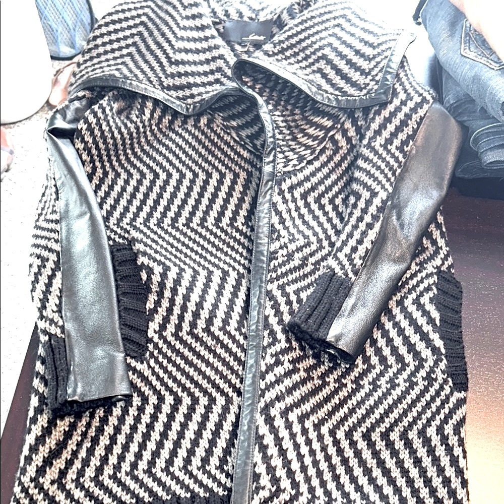 Line. Sweater Leather Knit Chevron Patterned Black & Gray 3/4